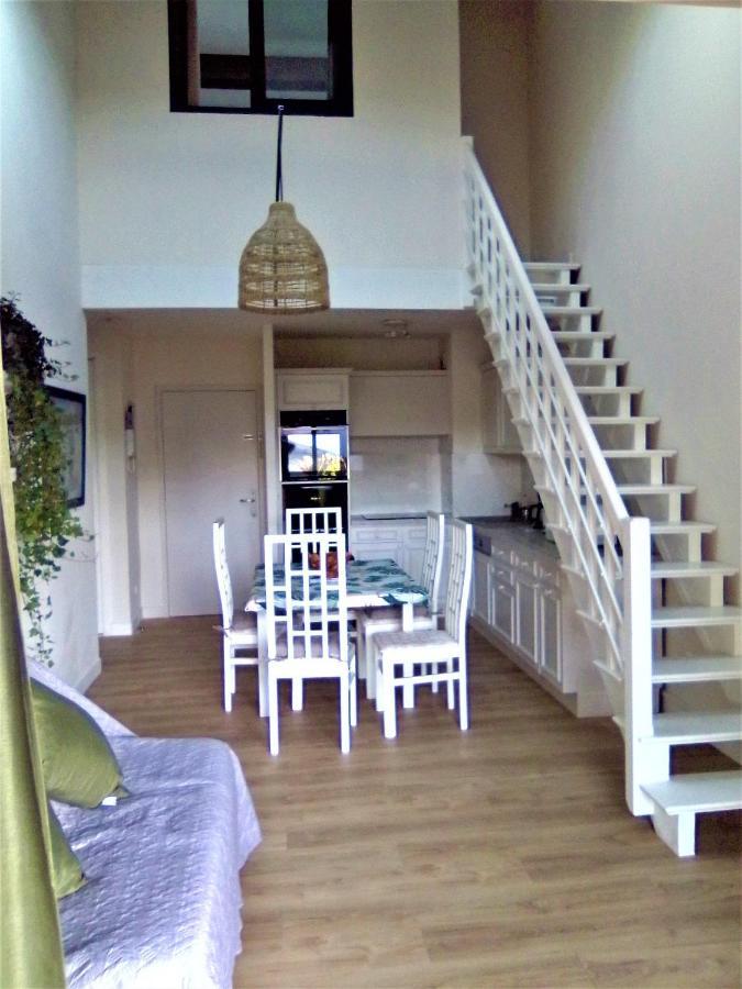La Terrasse Des Golfs, Duplex Climatise, 2 Sdb, Garage, Calme Et Verdure Saint-Raphaël المظهر الخارجي الصورة