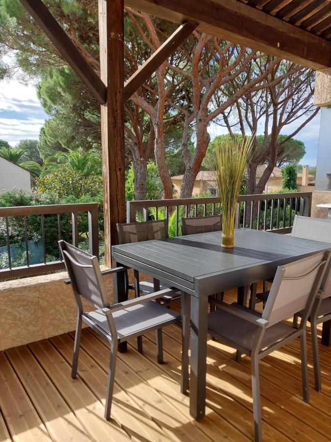 La Terrasse Des Golfs, Duplex Climatise, 2 Sdb, Garage, Calme Et Verdure Saint-Raphaël المظهر الخارجي الصورة